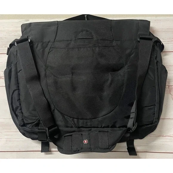 Triumph Motorcycles Victorinox Black Nylon Messenger Pack Bag New Fast Shipping